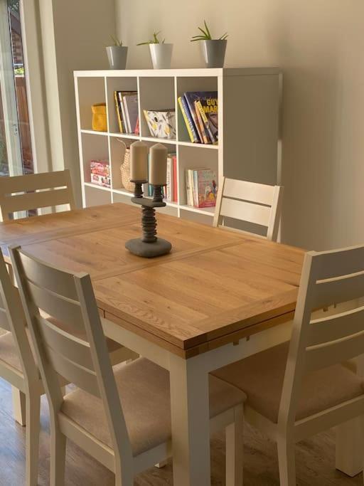 Beautiful 3 Bed Home In The Heart Of New Forest Hordle Екстериор снимка