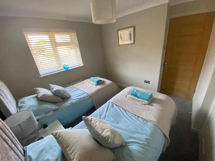 Beautiful 3 Bed Home In The Heart Of New Forest Hordle Екстериор снимка